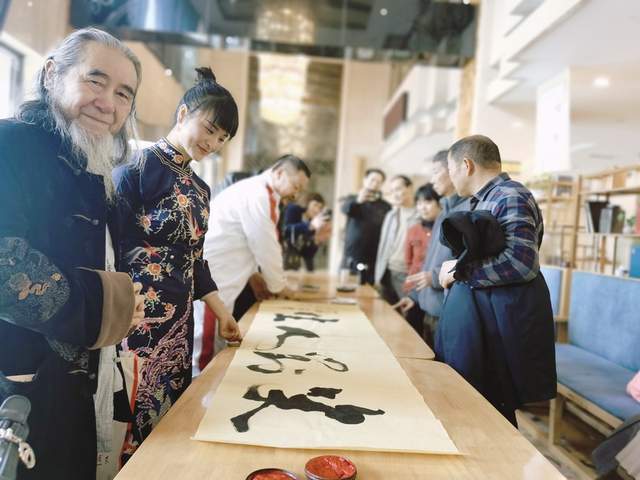 首屆一品天下三月三書畫藝術節隆重舉行，共促文化藝術交流